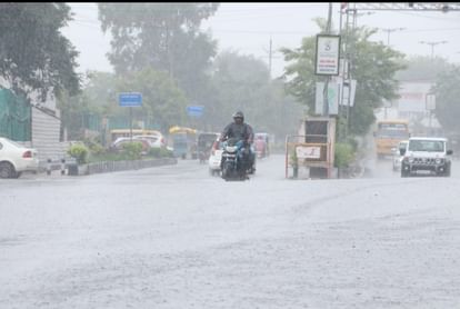 WETHER : एमपी में स्ट्रांग सिस्टम एक्टिव भोपाल समेत कई जिलों में हुई बारिश, रीवा में महज 8% बारिश, अलर्ट जारी Strong system active in MP, rain in many districts including Bhopal, only 8% rain in Rewa, alert issued