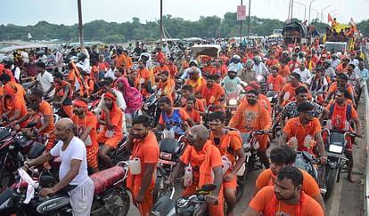 Kanwar Yatra : न गर्मी और धूप की चिंता, न ही आंधी, बारिश का डर, काशी-प्रयाग हाईवे पर चढ़ा भोले की भक्ति का नशा Highway painted in devotional color of saffron, cheers of Bol Bam echoing from Prayagraj to Kashi