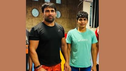 Paris Olympics: स्वदेश लौटी अंतिम पंघाल, अनुशासनात्मक उल्लंघन के कारण विवादों में घिरी थीं, जानें पूरा मामला Paris Olympics: Antim Panghal returned home, was surrounded by controversies due to disciplinary violation