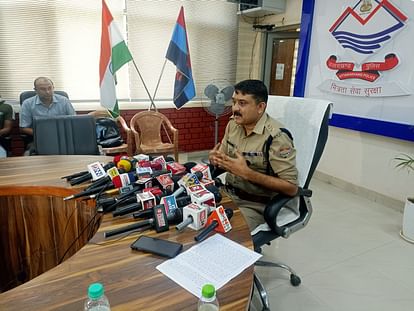 देहरादून सामूहिक दुष्कर्म: कैसे मिलेंगे सबूत? वारदात के बाद भी दिल्ली रूट पर दौड़ रही थी बस, कई बार की धुलाई Dehradun Group Misdeeds case Even after incident bus was running on Delhi route washed several times