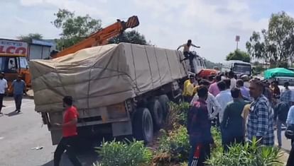 Sikar Road Accident News Four Including Two Women Killed in Collision Between Car and Trailer