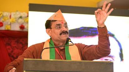 MP News: शिक्षक दिवस पर भाजपा में शामिल होंगे निजी शिक्षक, वीडी शर्मा बोले- इच्छुक टीचर्स को सदस्यता दिलाएंगे MP News: BJP State President VD Sharma praised the Congress leader, advised the workers to learn