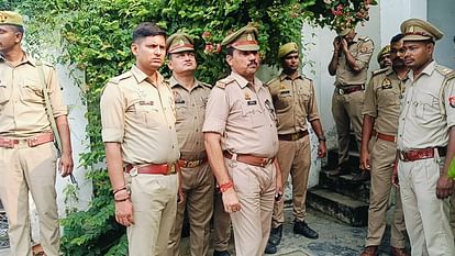 Prayagraj: दो बेटियों की चाकू से गोदकर हत्या के बाद पिता फांसी पर लटका, धूमनगंज में सनसनीखेज वारदात murdered in Dhumanganj, dead bodies of father and two sons found inside the house, police reached the spot