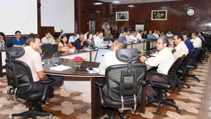 Uttarakhand News: केंद्र से मांगा हिमालयी राज्यों का अलग सैटेलाइट समूह, स्पेस मीट में रखा कार्यों का प्रस्ताव Himalayan states seek separate satellite constellation from the Centre Uttarakhand news Disaster