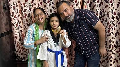 Delhi: जम्मू-कश्मीर में बच्ची संग दुष्कर्म-हत्या ने नायशा को झकझोरा, बनी ताइक्वांडो चैंपियन; जीते 27 मैडल Naisha became Taekwondo champion won 27 medals Delhi