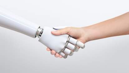 Google AI: गूगल का नया करिश्मा! आ गया साइन लैंग्वेज को टेक्स्ट में बदलने वाला एआई मॉडल google unveiled new AI tool to convert sign language into text launch expected next year