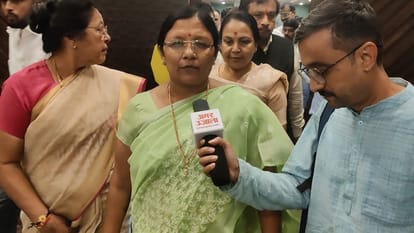 indore news swachh bharat mission award minister savitri thakur