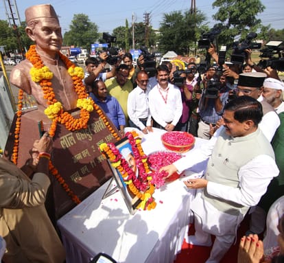 MP News: Remembering the virtues of Bapu and Shastri, PM Modi inaugurated development works worth Rs 685 crore