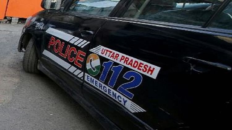 यूपी – Kanpur: मां से झगड़े के बाद युवक ने उठाया आत्मघाती कदम, पीआरवी सिपाहियों ने फंदे से उतार बचाई जान – INA यूपी – Kanpur: मां से झगड़े के बाद युवक ने उठाया आत्मघाती कदम, पीआरवी सिपाहियों ने फंदे से उतार बचाई जान – INA