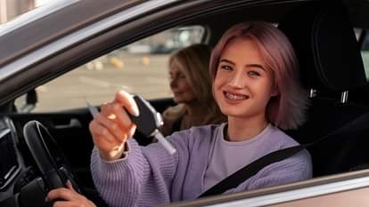 Car Tips: एक अच्छा कार ड्राइवर बनने के लिए जरूर फॉलो करें ये टिप्स, सुरक्षित हो जाएगा सफर be perfect car driver important tips and tricks know the details