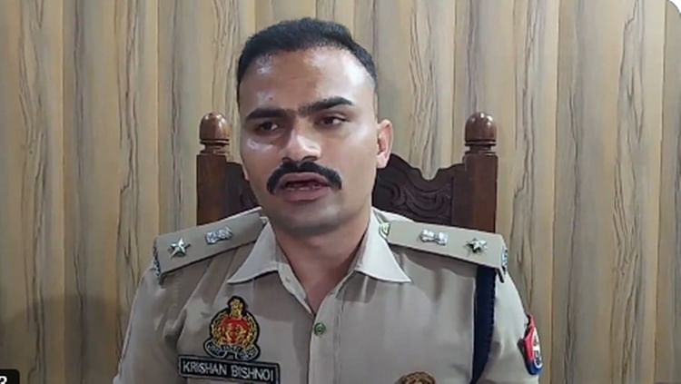 यूपी – संभल एसपी का एक्शन: पांच थाना प्रभारियों को एक साथ कर दिया लाइन हाजिर, रेनू देवी चंदौसी की नई कोतवाल – INA यूपी – संभल एसपी का एक्शन: पांच थाना प्रभारियों को एक साथ कर दिया लाइन हाजिर, रेनू देवी चंदौसी की नई कोतवाल – INA