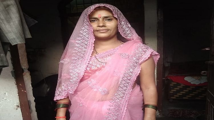 यूपी – Aligarh News: अज्ञात वाहन की चपेट में आई मोपेड, महिला की मौत, परिवार में छाया मातम – INA यूपी – Aligarh News: अज्ञात वाहन की चपेट में आई मोपेड, महिला की मौत, परिवार में छाया मातम – INA