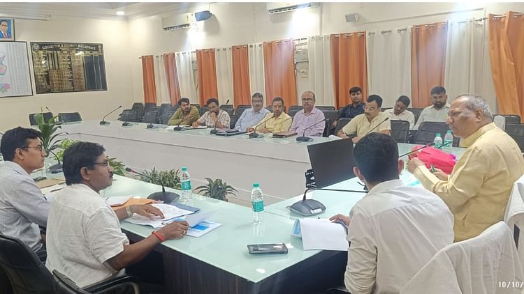 खबर शहर , UP News: वरिष्ठ सहायक पर कार्रवाई, मत्स्य विकास अधिकारी को चेताया; मत्स्य मंत्री ने की कार्यों की समीक्षा – INA खबर शहर , UP News: वरिष्ठ सहायक पर कार्रवाई, मत्स्य विकास अधिकारी को चेताया; मत्स्य मंत्री ने की कार्यों की समीक्षा – INA