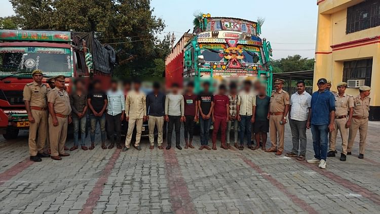 यूपी – जल जीवन मिशन की पाइप लाइन: पाइप चोरी करने वाले गिरोह के 13 सदस्य दबोचे, 16 लाख के 146 पाइप बरामद – INA यूपी – जल जीवन मिशन की पाइप लाइन: पाइप चोरी करने वाले गिरोह के 13 सदस्य दबोचे, 16 लाख के 146 पाइप बरामद – INA