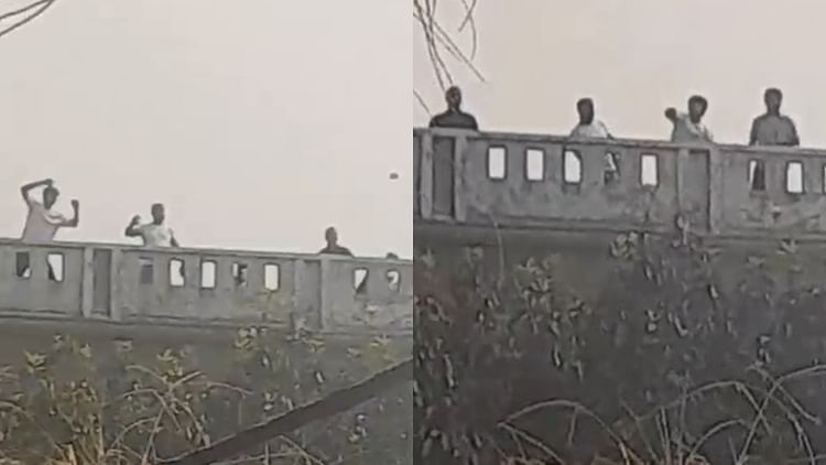 खबर शहर , अमरोहा में बवाल: बच्चों के विवाद में दो पक्षों में जमकर पथराव, महिलाओं ने जमकर चलाए लाठी डंडे, 28 पर एफआईआर – INA खबर शहर , अमरोहा में बवाल: बच्चों के विवाद में दो पक्षों में जमकर पथराव, महिलाओं ने जमकर चलाए लाठी डंडे, 28 पर एफआईआर – INA