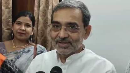 Bihar Election: उपेंद्र कुशवाहा बोले- एनडीए का मुख्यमंत्री चेहरा नीतीश कुमार ही हैं, बहुमत के साथ बनेगी सरकार Bihar Election: Upendra Kushwaha said – Nitish Kumar is the Chief Ministerial face of NDA.