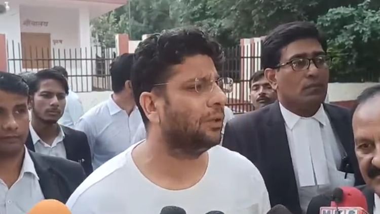 खबर शहर , Moradabad: धोखाधड़ी और गबन में कांग्रेस नेता ने पत्नी संग किया सरेंडर, पांच घंटे न्यायिक हिरासत में रहे दोनों – INA खबर शहर , Moradabad: धोखाधड़ी और गबन में कांग्रेस नेता ने पत्नी संग किया सरेंडर, पांच घंटे न्यायिक हिरासत में रहे दोनों – INA