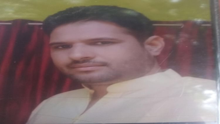 यूपी – Aligarh: जमीन के बंटवारे को लेकर भाइयों में विवाद, छोटे भाई की गोली मारकर हत्या, मुकदमा दर्ज – INA यूपी – Aligarh: जमीन के बंटवारे को लेकर भाइयों में विवाद, छोटे भाई की गोली मारकर हत्या, मुकदमा दर्ज – INA