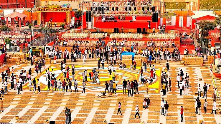 खबर शहर , दीपोत्सव का आगाज: 25 लाख दीप जलाकर अयोध्या नया इतिहास रचने को तैयार, होगा भव्य लेजर शो; तस्वीरें हैं खास – INA खबर शहर , दीपोत्सव का आगाज: 25 लाख दीप जलाकर अयोध्या नया इतिहास रचने को तैयार, होगा भव्य लेजर शो; तस्वीरें हैं खास – INA