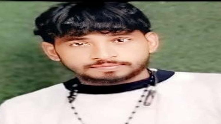 खबर शहर , हत्या के आरोप में था बंद: जेल में हार्ट अटैक से हुई बंदी की मौत, हत्या का आरोप, परिजनों ने किया हंगामा – INA खबर शहर , हत्या के आरोप में था बंद: जेल में हार्ट अटैक से हुई बंदी की मौत, हत्या का आरोप, परिजनों ने किया हंगामा – INA