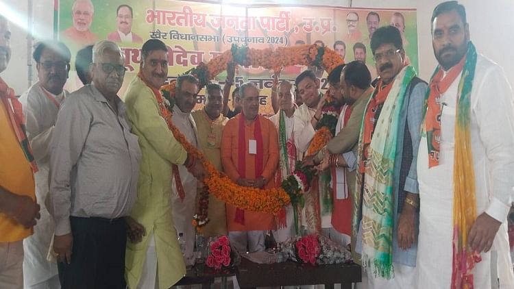 खबर शहर , खैर उपचुनाव: बूथ सम्मेलन में भाजपा प्रदेश अध्यक्ष ने कार्यकर्ताओं में भरा जोश, बोले- एक लाख वोटों से जिताएं – INA खबर शहर , खैर उपचुनाव: बूथ सम्मेलन में भाजपा प्रदेश अध्यक्ष ने कार्यकर्ताओं में भरा जोश, बोले- एक लाख वोटों से जिताएं – INA