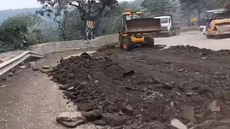 सीजी- CG: केशकाल घाट में 15 दिन का मेगा बंद, यातायात रहेंगे प्रभावित, 19 करोड़ 61 लाख से किया जाएगा नवीनीकरण कार्य – INA सीजी- CG: केशकाल घाट में 15 दिन का मेगा बंद, यातायात रहेंगे प्रभावित, 19 करोड़ 61 लाख से किया जाएगा नवीनीकरण कार्य – INA