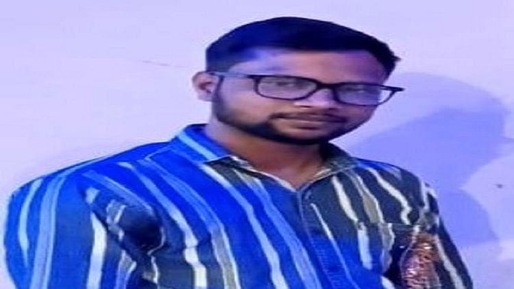 यूपी – Road Accident: कैंटर ने स्कूटी में मारी टक्कर, पंचायत सहायक की मौत, अस्पताल में हंगामा – INA यूपी – Road Accident: कैंटर ने स्कूटी में मारी टक्कर, पंचायत सहायक की मौत, अस्पताल में हंगामा – INA