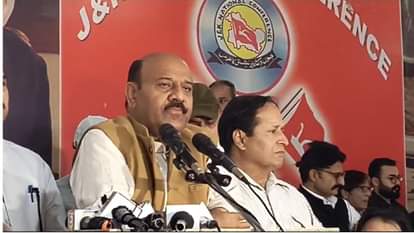 Jammu Kashmir: 'थानों में नाकाबिल-चमचे अफसर, तो अपराध का यही हाल होगा'; बोले सुरिंदर चौधरी Jammu Kashmir: 'If there are incompetent officers in the police stations, then the condition of crime will be