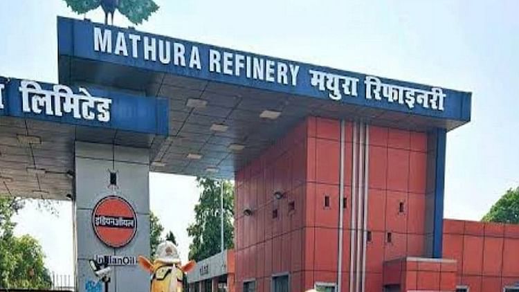 खबर शहर , मथुरा में बड़ा हादसा : इंडियन ऑयल रिफाइनरी में आग लगने के बाद जोरदार धमाका, 12 कर्मचारी झुलसे; चार गंभीर – INA खबर शहर , मथुरा में बड़ा हादसा : इंडियन ऑयल रिफाइनरी में आग लगने के बाद जोरदार धमाका, 12 कर्मचारी झुलसे; चार गंभीर – INA