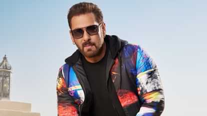 Bigg Boss 18: सलमान ने कसा 'बिग बॉस 18' के सेट पर अशनीर ग्रोवर के लिए तंज, कहा 'अपने शब्दों से सावधान...' Salman Khan takes dig at Shark Tank co founder Ashneer Grover on the set of Bigg Boss 18