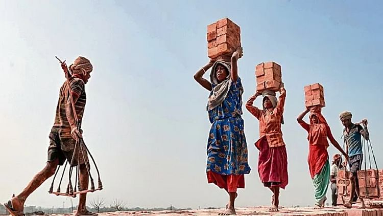 सीजी- श्रमिक सम्मेलन: छत्तीसगढ़ के 85 हजार हितग्राहियों को 46 करोड़ से अधिक की राशि से किया जाएगा लाभान्वित – INA सीजी- श्रमिक सम्मेलन: छत्तीसगढ़ के 85 हजार हितग्राहियों को 46 करोड़ से अधिक की राशि से किया जाएगा लाभान्वित – INA
