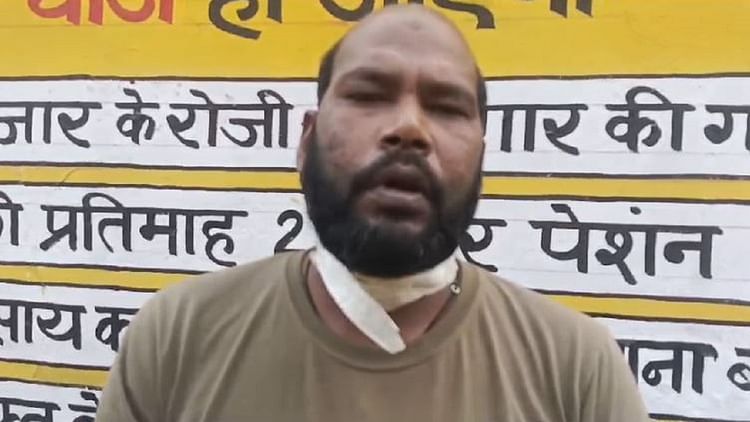 खबर शहर , Shahjahanpur: हत्या की कोशिश, शख्स की गर्दन पर मारा चाकू, आरोप- पुलिस ने हमलावरों को थाने से छोड़ा – INA खबर शहर , Shahjahanpur: हत्या की कोशिश, शख्स की गर्दन पर मारा चाकू, आरोप- पुलिस ने हमलावरों को थाने से छोड़ा – INA