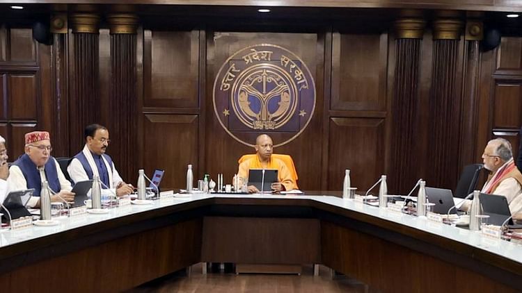 यूपी – यूपी कैबिनेट बैठक: सभी कोटेदारों को मिली बड़ी राहत…KDA में शामिल होंगे 80 गांव; देखें पांच बड़े फैसले – INA यूपी – यूपी कैबिनेट बैठक: सभी कोटेदारों को मिली बड़ी राहत…KDA में शामिल होंगे 80 गांव; देखें पांच बड़े फैसले – INA