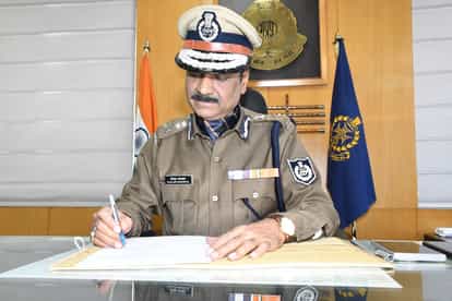 Bhopal: MP's new DGP in action on the very first day said- people should be heard in police stations, tomorrow