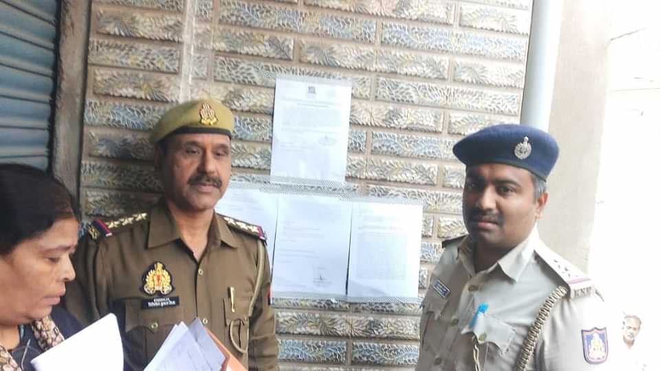 Atul Subhash Suicide: 'एक-एक हफ्ते तक नहाती नहीं थी...', इस बात को लेकर पहली बार हुआ था अतुल-निकिता में झगड़ा Atul Subhash Suicide Case Fight Between Husband Atul Subhash and Wife Nikita Singhania for Non Veg Food