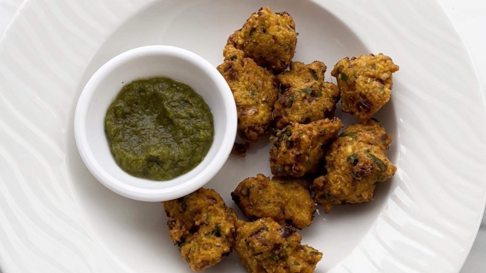 Monsoon Special Pakora Recipes: प्याज नहीं, अब बारिश के मौसम में अपनाएं ये पांच यूनिक पकौड़े की रेसिपी Monsoon Special Pakora Recipes 5 Must-Try Pakora Recipes for Rainy Season Recipe in Hindi