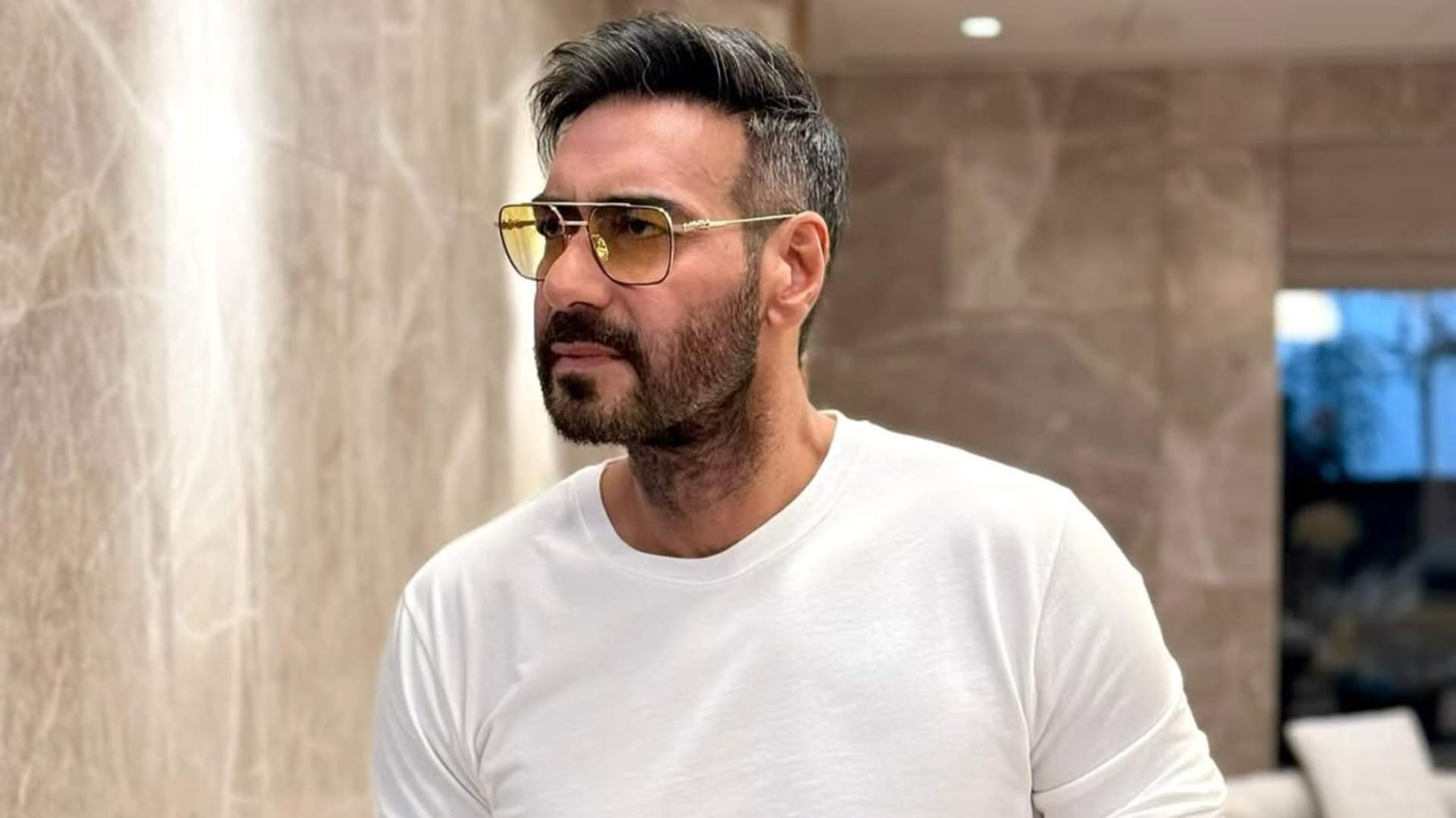 कितने करोड़ के मालिक हैं अजय देवगन, कारों के शौकीन एक्टर की जानें कुल संपत्ति ajay devgn total earining movies ads property car home networth as per report