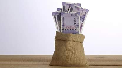 Financial Mistakes: नौकरी करने वाले कभी न करें ये 5 फाइनेंशियल गलतियां, वर्ना जिंदगीभर पड़ेगा पछताना Employed people should never make these 5 financial mistakes, otherwise they will have to regret