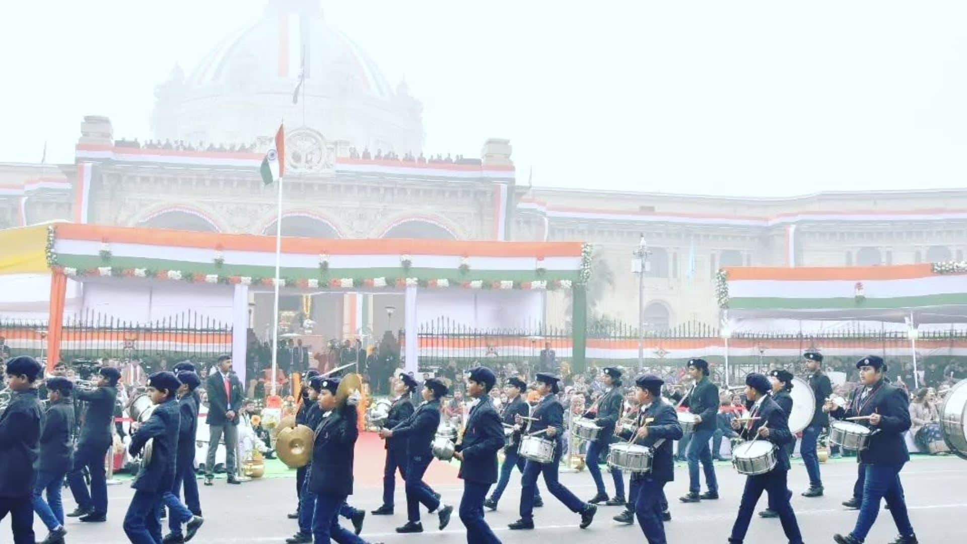 Republic Day 2025: देखनी है गणतंत्र दिवस की धूम तो यूपी की इन जगहों पर घूमने का बनाएं प्लान Places to Visit in UP on Republic Day Know Name and Locations Full Details