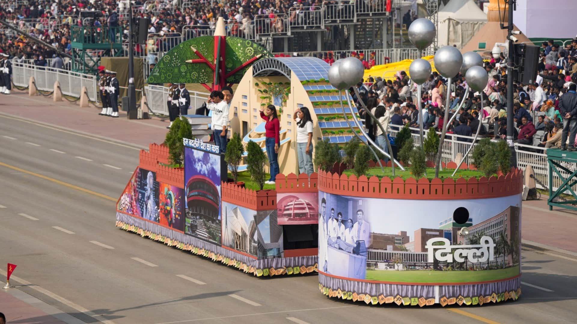 Republic Day Parade: देश की सैन्य शक्ति और समृद्धि की झलक, कर्तव्य पथ पर दिखेगा विकसित भारत के संकल्प का नजारा Republic Day Parade A glimpse of the country military power and prosperity tableau news in hindi