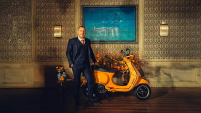 2025 Vespa Scooter: 2025 वेस्पा स्कूटर रेंज नए फीचर्स के साथ भारत में लॉन्च, जानें कीमत और डिटेल्स Piaggio India launches 2025 Vespa 125 and 150 scooter range Know Price Features Specifications Details