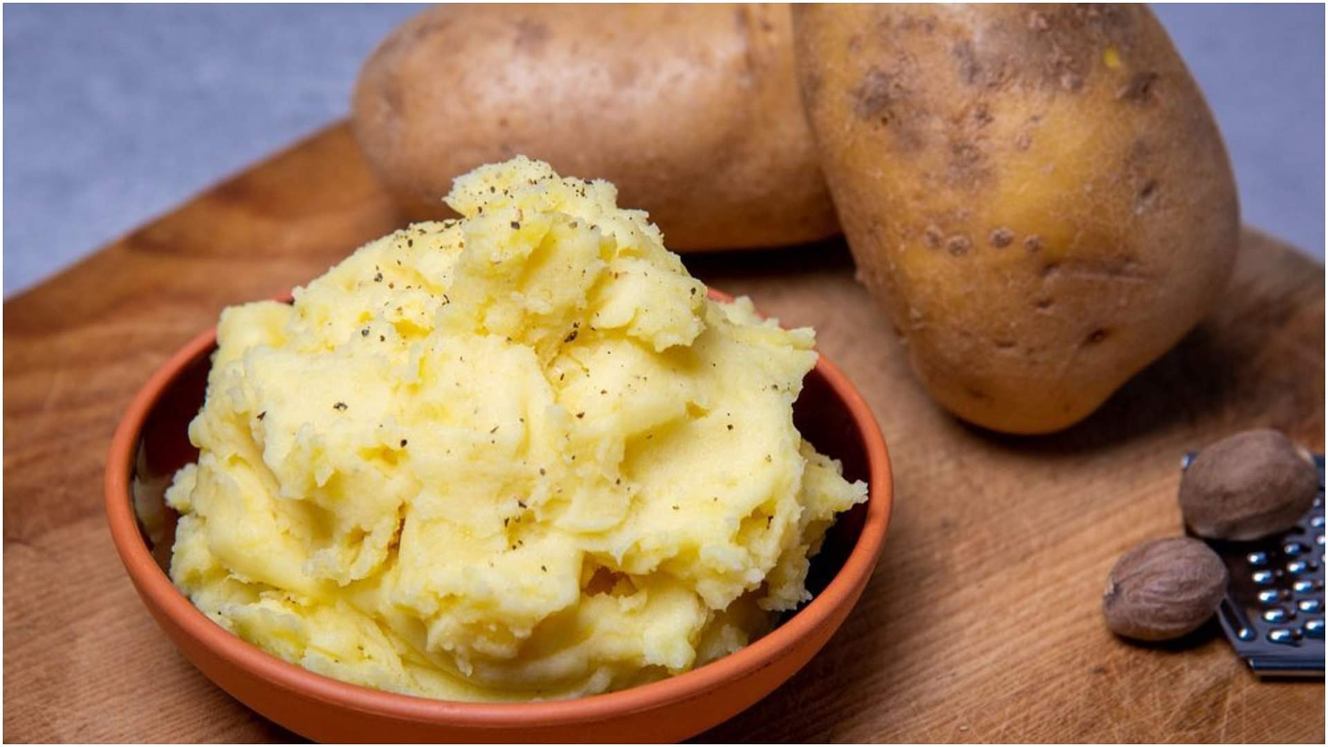 UP Style Mattha Aloo Recipe: यूपी स्टाइल मट्ठा आलू बनाने का सबसे आसान तरीका How to Make UP Style Mattha Aloo at Home Recipe Step by Step Process