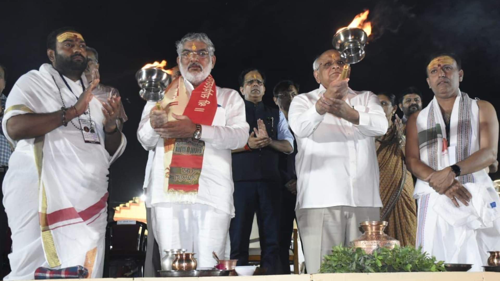 Somnath Festival: सोमनाथ मंदिर में ऐतिहासिक महोत्सव की शुरुआत, महाशिवरात्रि पर दिखेगा अद्भुत दृश्य Historical Somnath Festival begins in temple, amazing scene will be seen on Mahashivratri