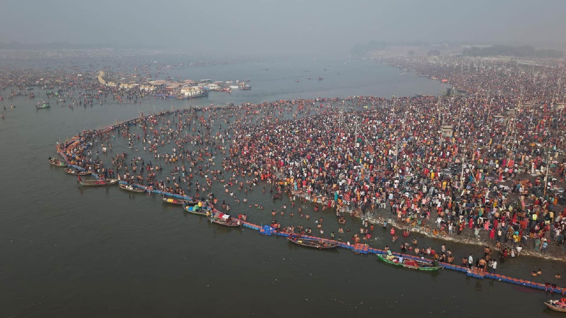 MahaKumbh: 65 करोड़ से ज्यादा श्रद्धालुओं ने किया स्नान, कई देशों की आबादी से अधिक ने लगाई डुबकी; तस्वीरें Mahakumbh 2025 More than 65 crore devotees took bath in Maha Kumbh See photos