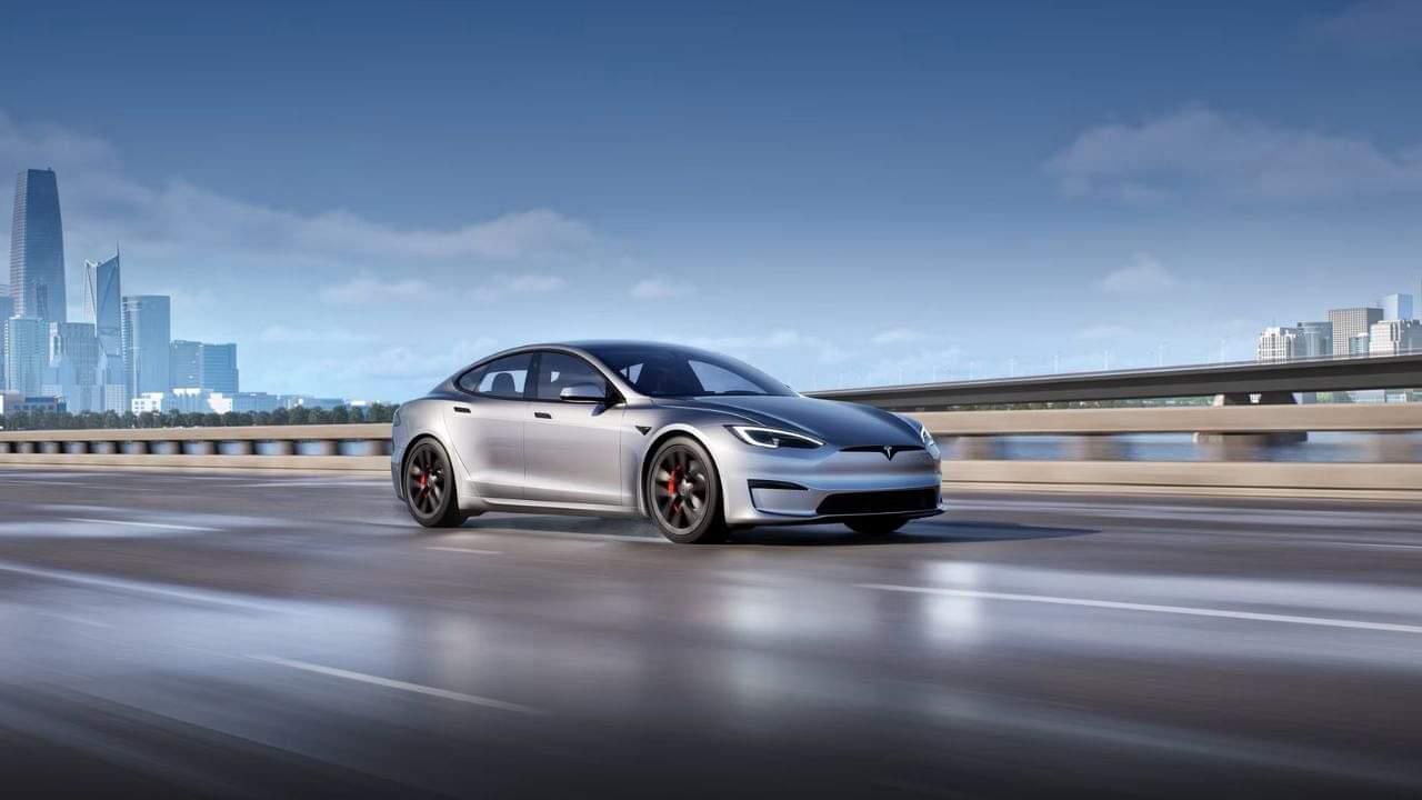 Tesla: टेस्ला इंडिया के हेड प्रशांत मेनन ने दिया इस्तीफा, खबर ऐसे समय पर आई जब भारत में एंट्री की है तैयारी Tesla India head Prashanth Menon resigns Claims Report