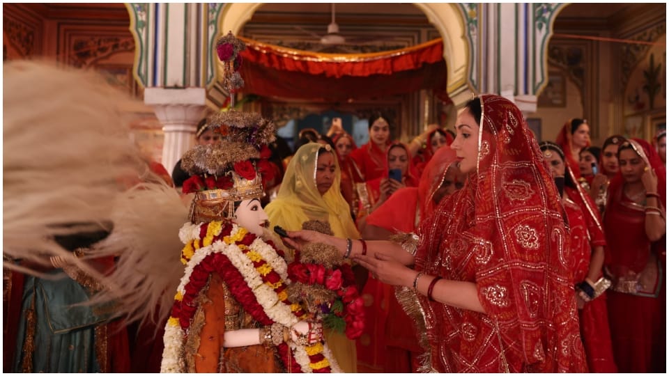 Royal procession taken out in Jaipur on Gangaur members of former royal family performed puja at City Palace