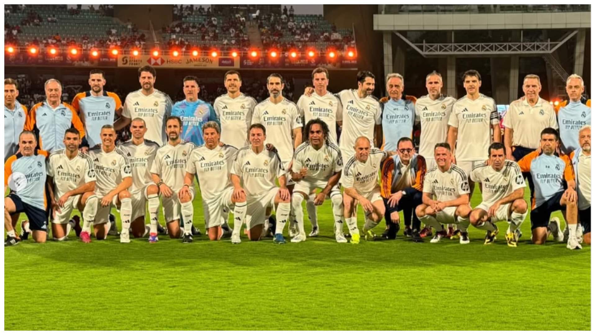 Football: नवी मुंबई में दिग्गजों की टक्कर, रियल मैड्रिड ने बार्सिलोना को हराया, मोरिएंटेस और बैरल ने दागे गोल RMA vs BAR: Real Madrid beat Barcelona 2-0 in 'Legends Faceoff', Morientes and Barel scored goals