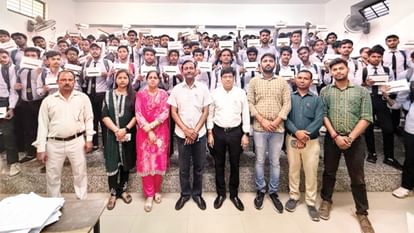 Meerut Education: पीएचडी छात्रों को CCSU देगी पांच हजार रुपये प्रतिमाह, बीएड फार्म के सत्यापन के लिए दो दिन Meerut Education: CCSU will give five thousand rupees per month to PhD students