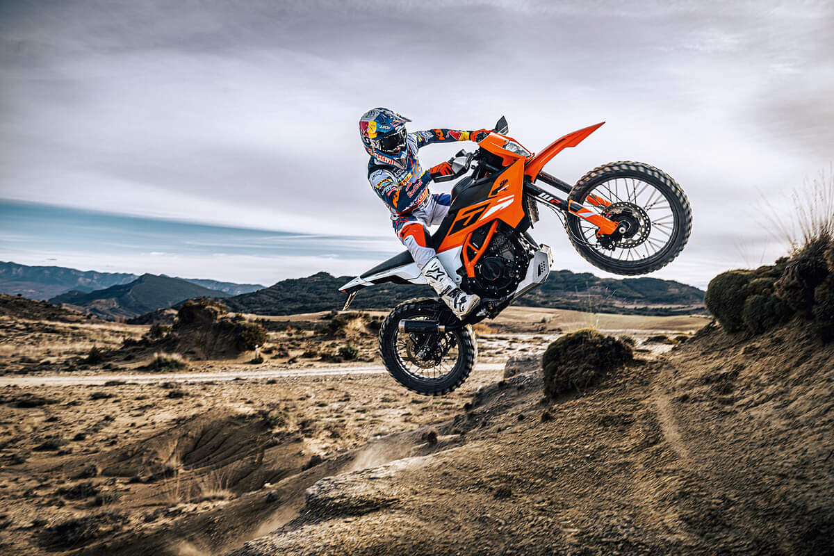 KTM 390 Enduro R: नई केटीएम 390 एंड्यूरो आर भारत में लॉन्च, जानें कीमत और खूबियां KTM 390 Enduro R motorcycle launched in India Know Price Features Specifications