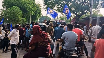 वाराणसी में भीषण हादसा: तेज रफ्तार कार ने मासूम को कुचला, तीन लोगों की हालत गंभीर; मची चीख-पुकार road accident in Varanasi: High speed car crushed innocent child condition three people critical